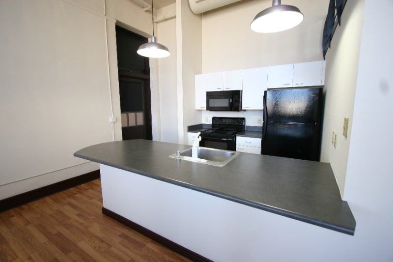 Foto del edificio - 301 Central Ave NE Ave