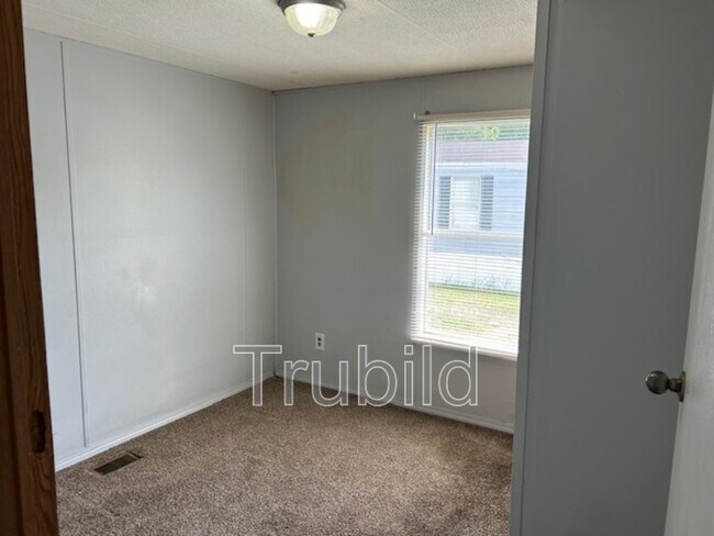 Foto del edificio - 12002 SC-64