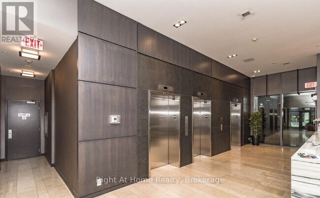 Building Photo - 1940 Ironstone Dr