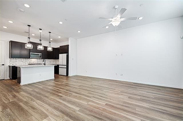 Foto del edificio - 4437 Ward St