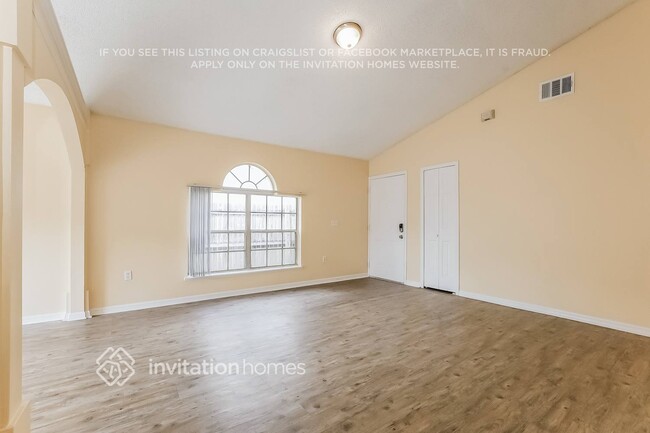 Foto del edificio - 8691 Foley Dr