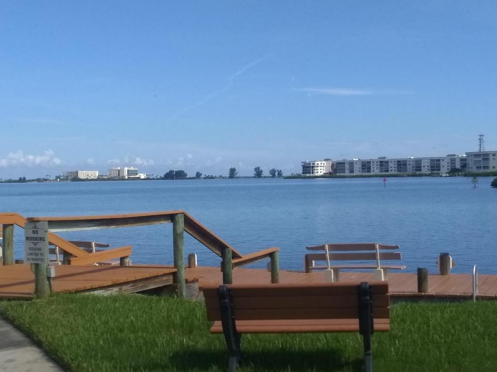 Primary Photo - 200 S Banana River Blvd