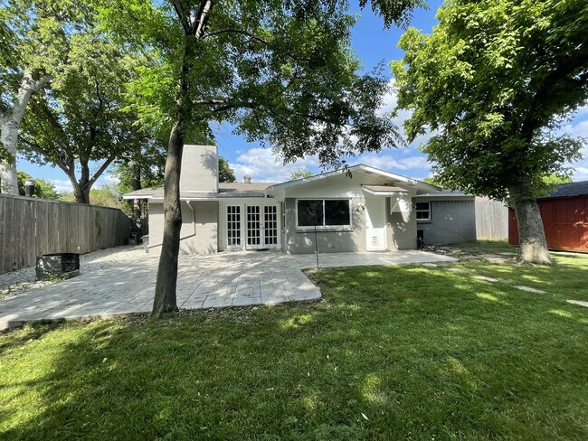 Foto del edificio - 3190 Northaven Rd