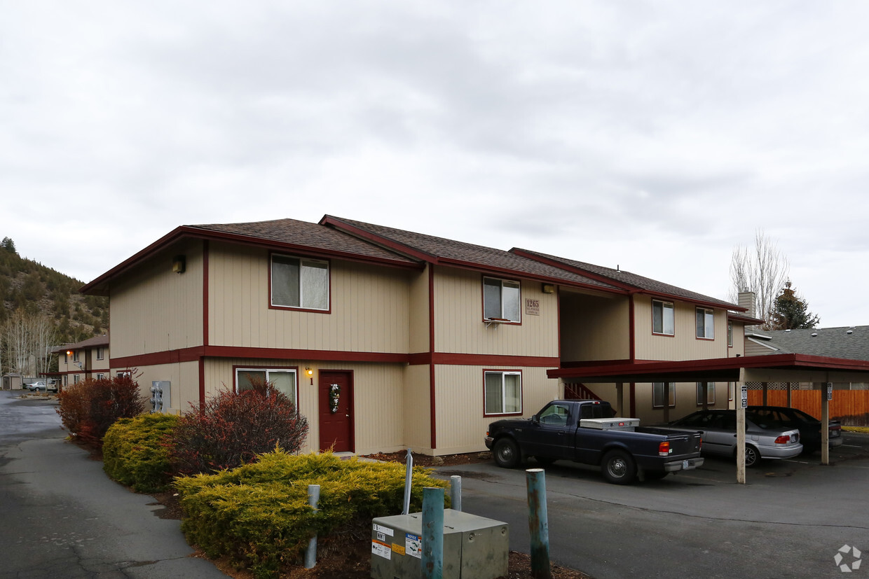 Foto del edificio - Shadow Butte Apartments