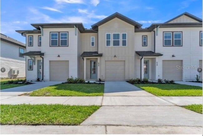 Building Photo - 635 Longboat Dr