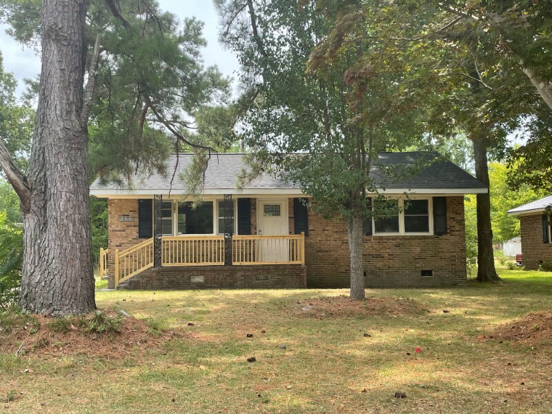 Foto principal - 307 E Purvis St