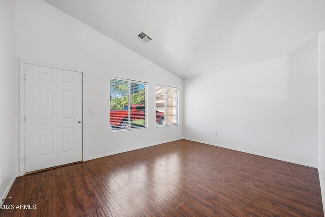 Foto del edificio - 1571 E Orchid Ct