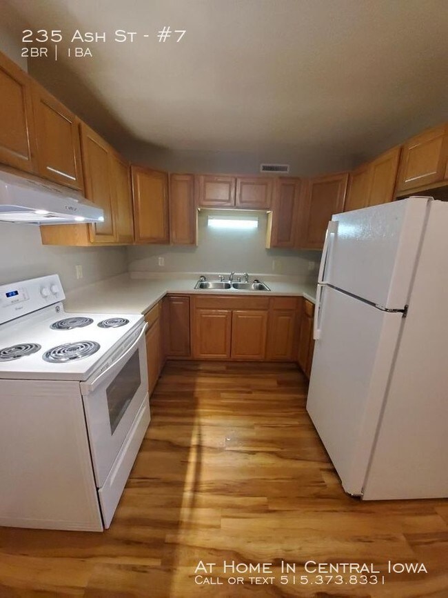 Foto del edificio - 235 Ash St