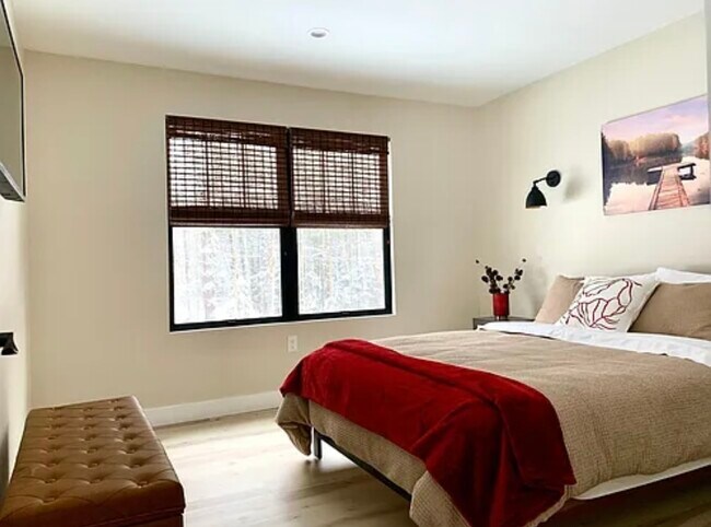 Foto del edificio - 249 New Hampshire Rte 103