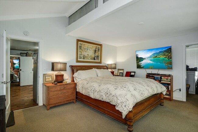 Building Photo - 33125 Canfield Rd