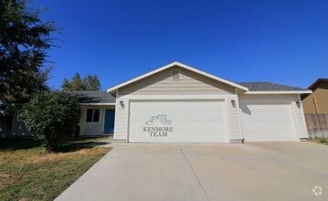 Building Photo - 5507 Springfield Dr