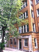 Building Photo - 445 W St James Pl