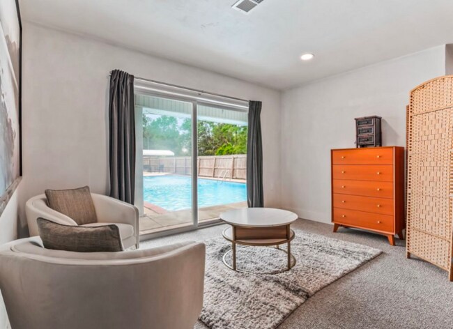 Foto del edificio - 27 Hickory Ave