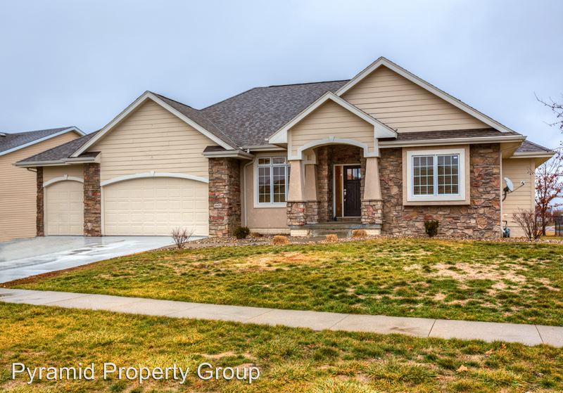 1601 NW Norton Ct, Grimes, IA 50111 House Rental in Grimes, IA
