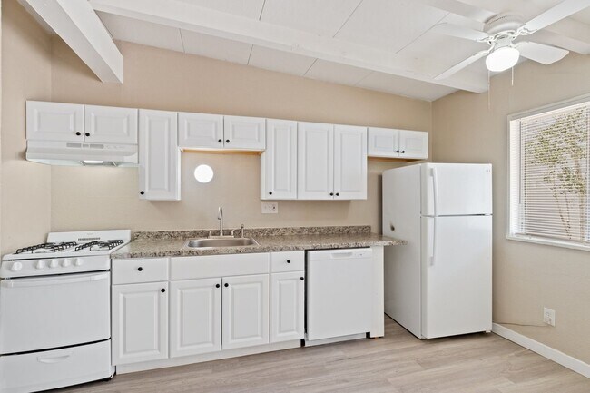 Foto del edificio - 418 Brookside St