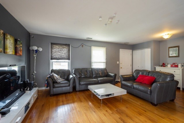 Building Photo - 5016 Chambers Dr