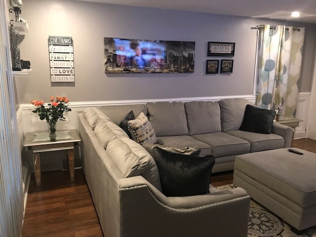 Sala de estar - 205 E Maryland Ave