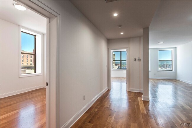 Foto del edificio - 221 Elizabeth St