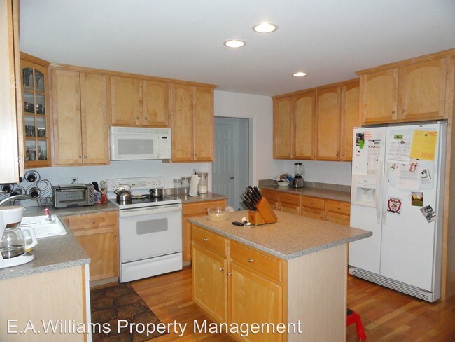 Building Photo - 7507 Kentucky Derby Dr