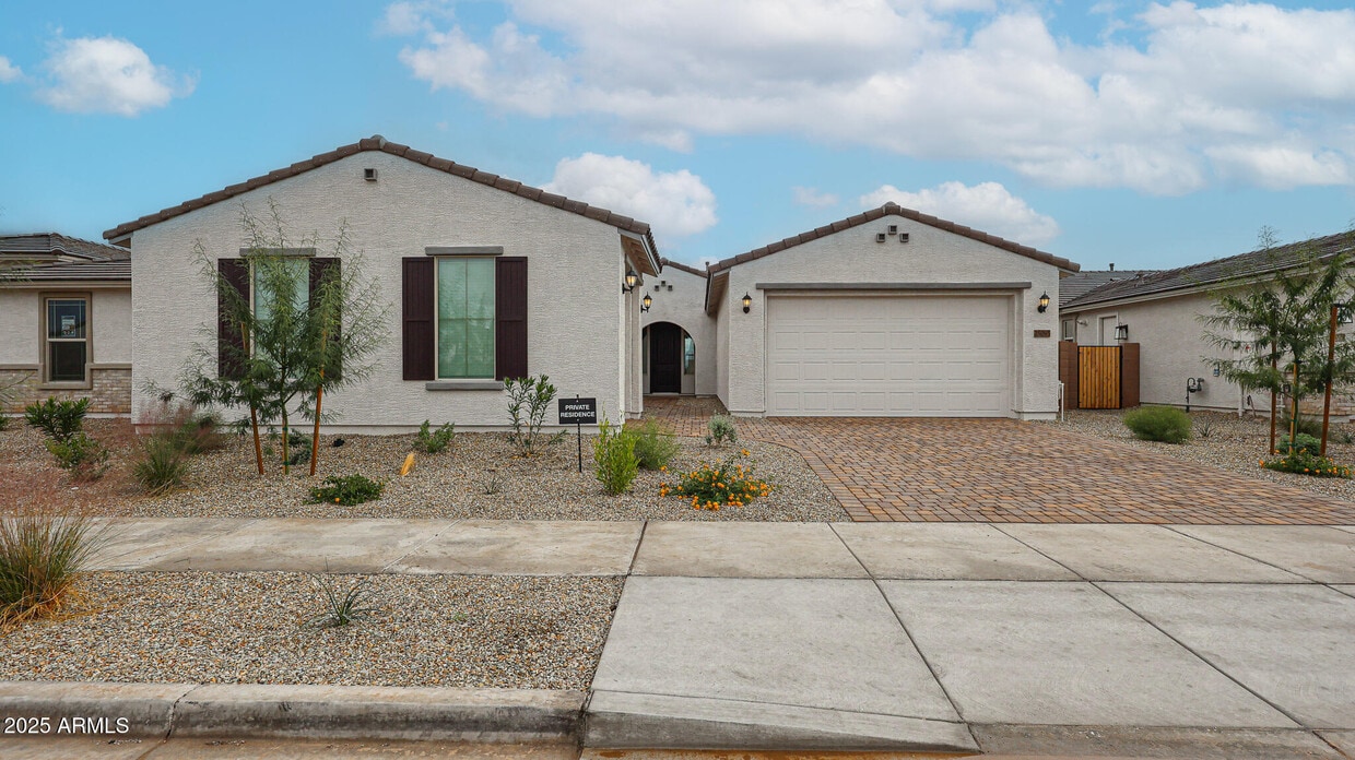 Foto principal - 25095 N 171st Ave