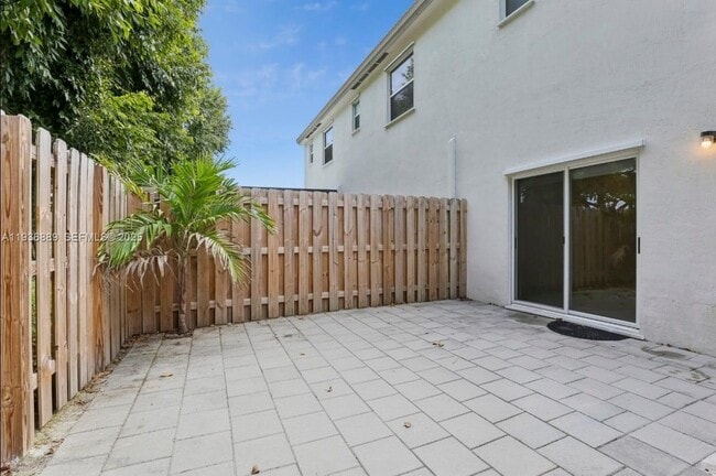 Foto del edificio - 2645 SE 17th St