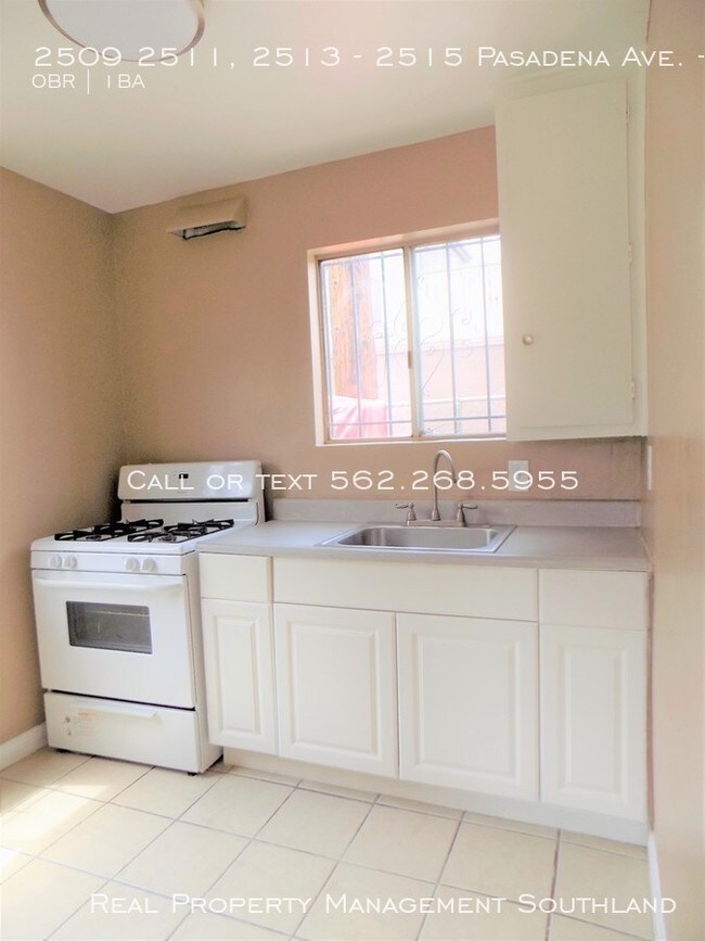 Building Photo - Studio Apartment for Rent in LONG BEACH, CA!
