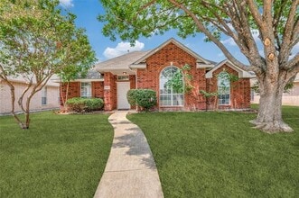 Building Photo - 8261 Durham Dr