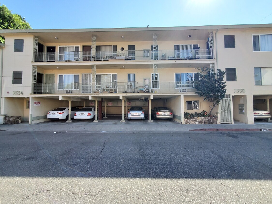 Primary Photo - 7558 Romaine St