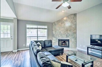 Building Photo - 711 Spring Brook Ln