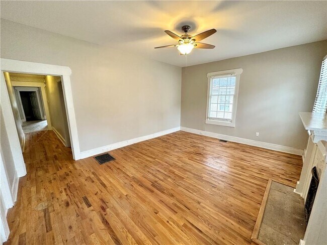 Foto del edificio - 139 Adair Ave SE
