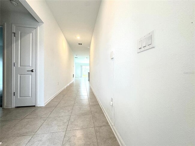Building Photo - 4567 Tahoe Cir