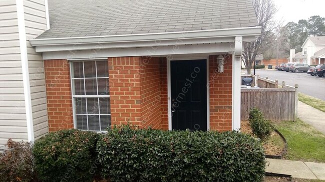 Building Photo - 2703 Westgate Cir