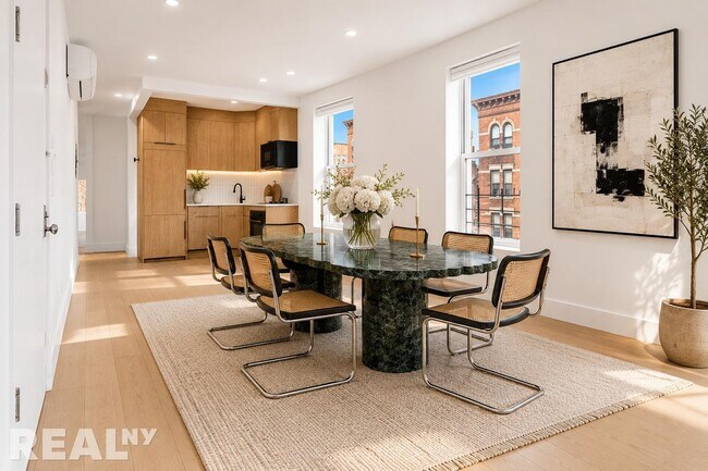 Foto del edificio - 1503 Eighth Avenue