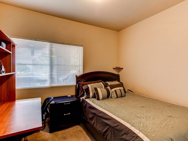 Foto del edificio - 4464 Copeland St