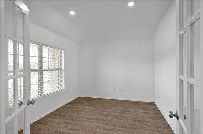 Foto del edificio - 3609 Oakvale Dr