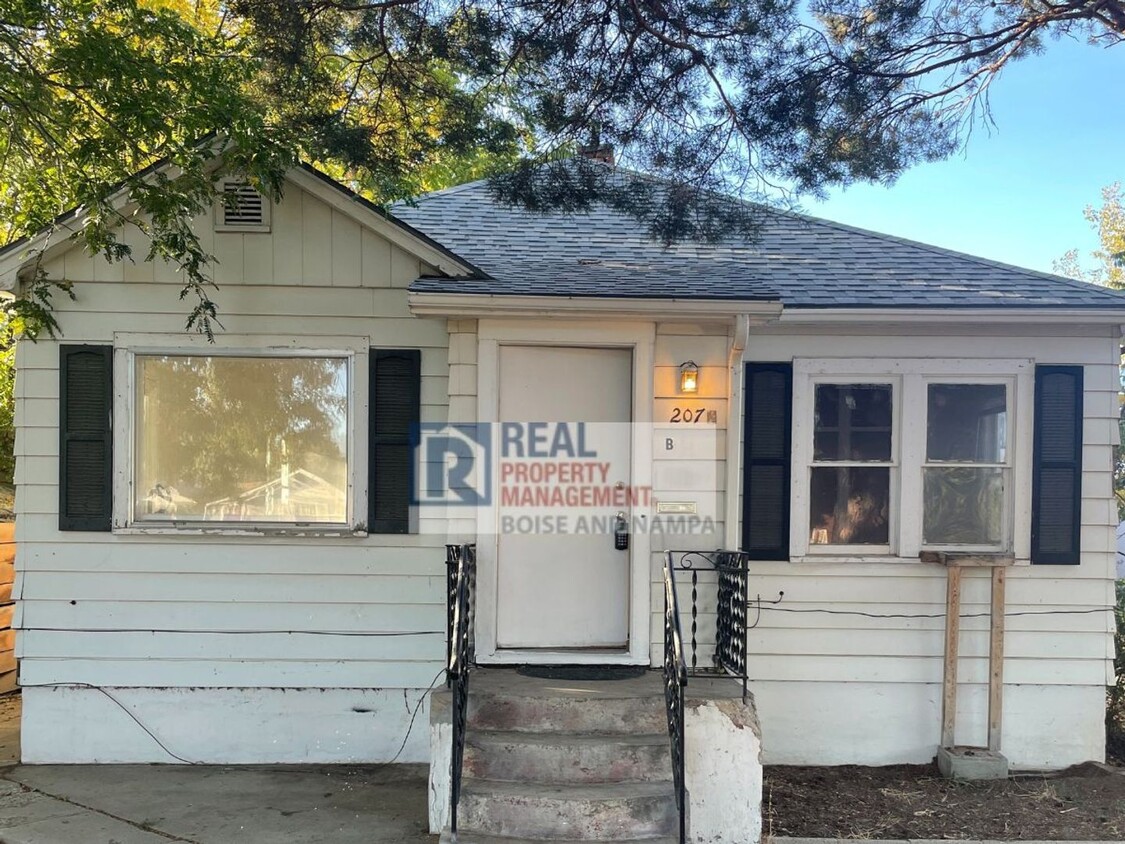 Foto principal - 207 20th Ave S
