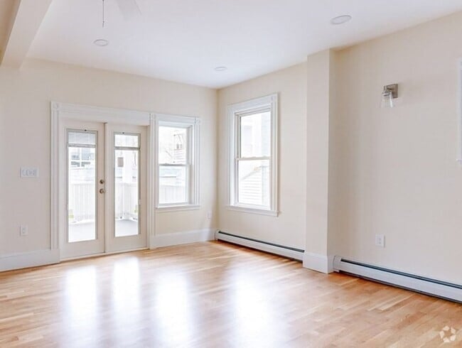 Building Photo - 24 Marney St