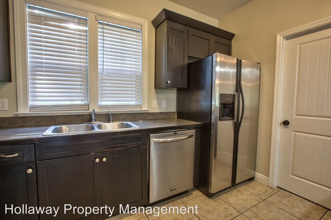 Building Photo - 256 Soho Ct