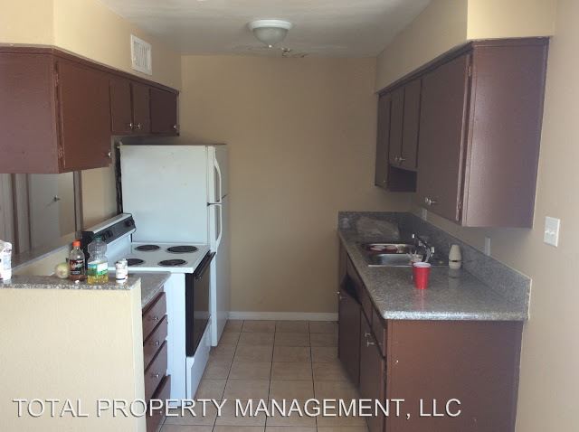 Building Photo - 528 Calcaterra Cir