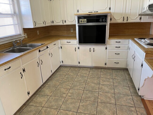 Foto del edificio - 8614 W Dunn St