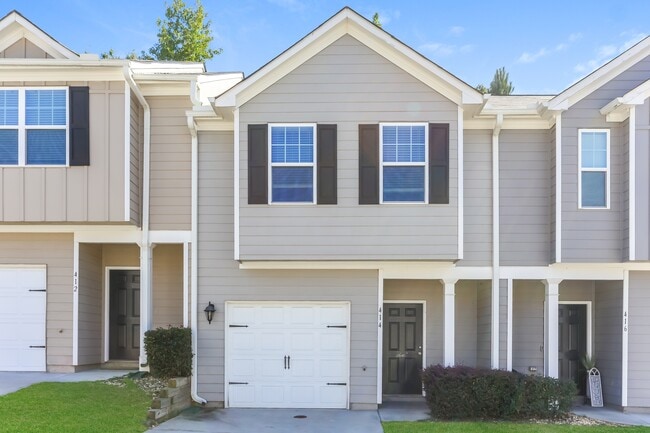 Building Photo - 414 Highwood Ln