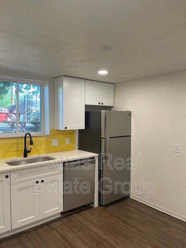 Building Photo - 6035 W 39th Ave