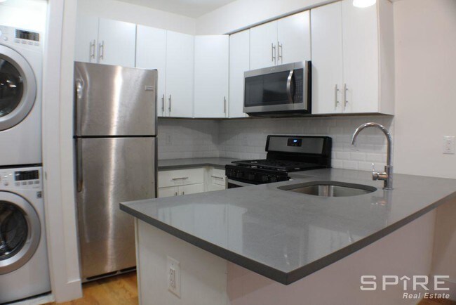 Foto del edificio - 211 Marion St