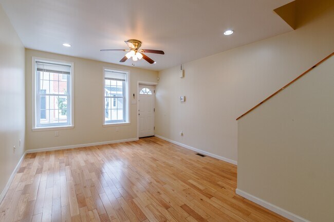 Foto del edificio - 2134 Sears St