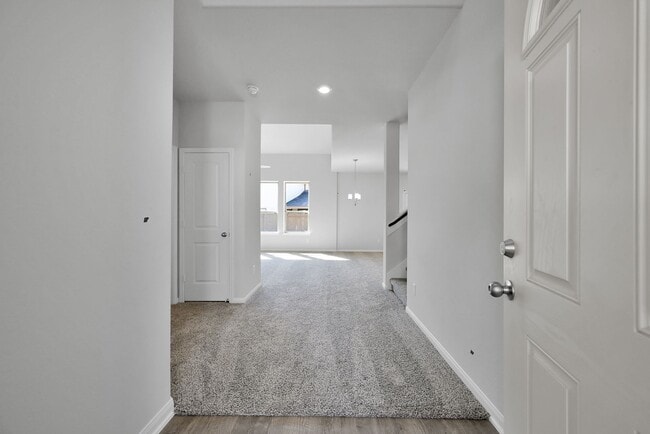 Building Photo - New 4 bedroom Home with Refrigerator, Washer and Dryer