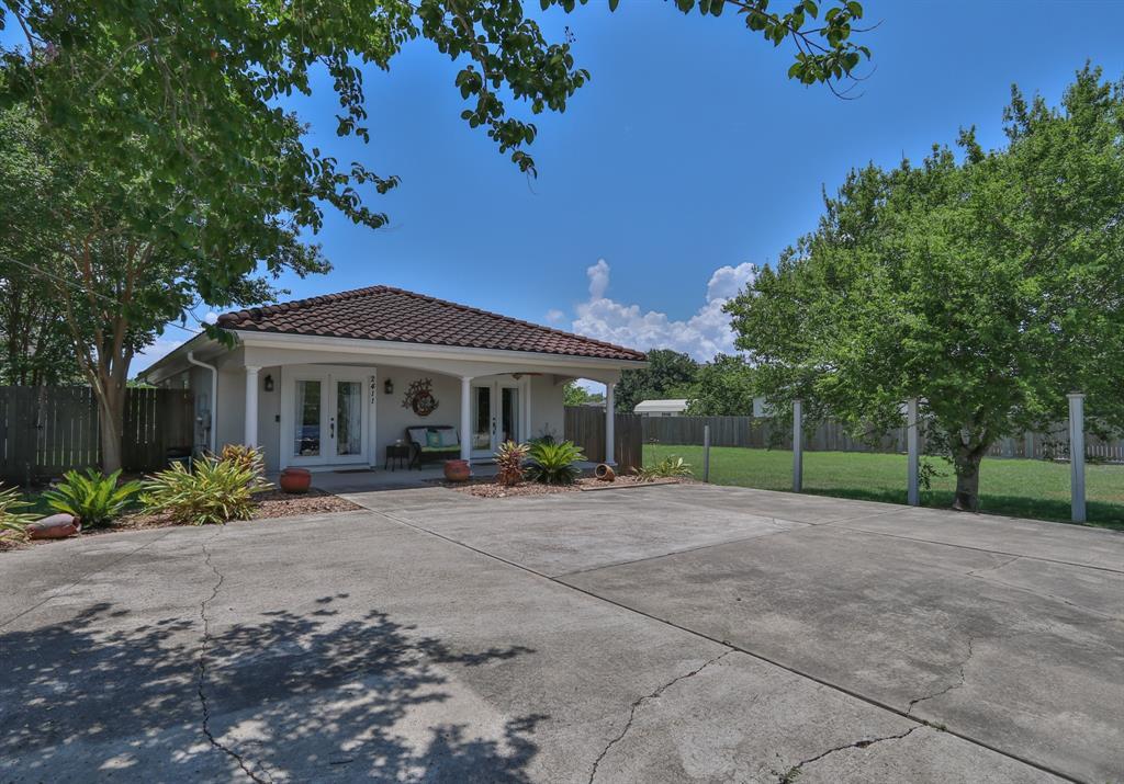 2411 E Bay Shore Dr, San Leon, TX 77539 House Rental in San Leon, TX