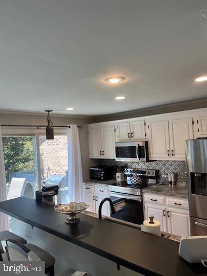 Foto del edificio - 24700 Deepwater Point Dr