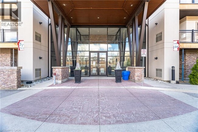 Building Photo - 128 Garden Dr