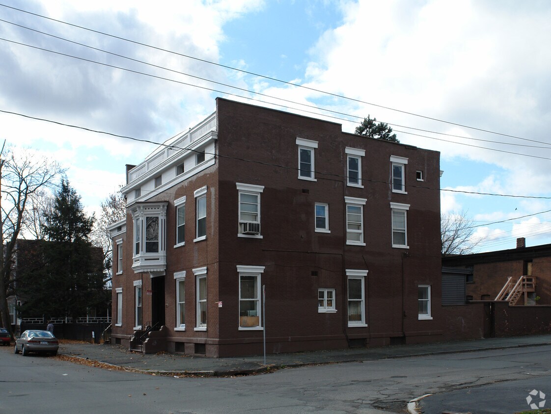 Foto del edificio - 629 3rd Ave