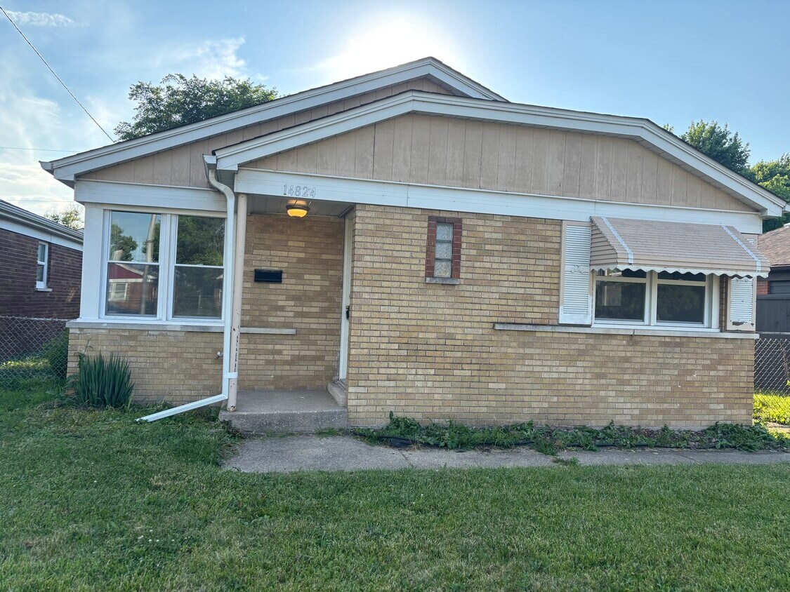 Foto principal - 14824 S Edbrooke Ave
